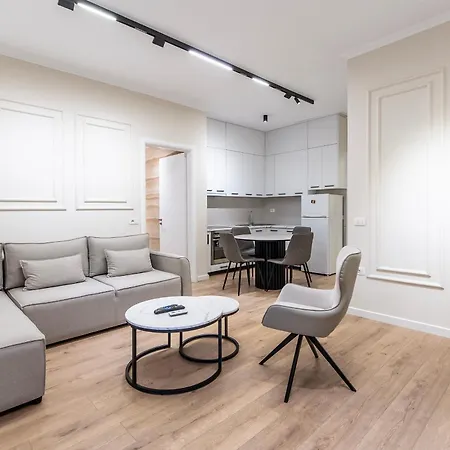 Enjoy 2br At New Bazaar - Center Tirana